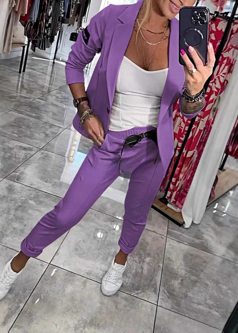 Sügisene jope ja püksikostüüm