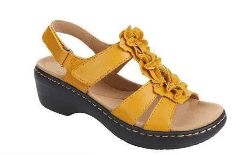 Kaunid naiste ortopeedilised sandaalid