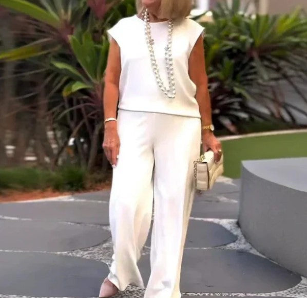 Elegantne puuvillane kostüüm