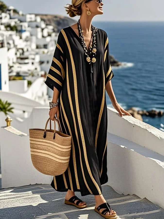 Naiste kleit kontrastsete triipudega